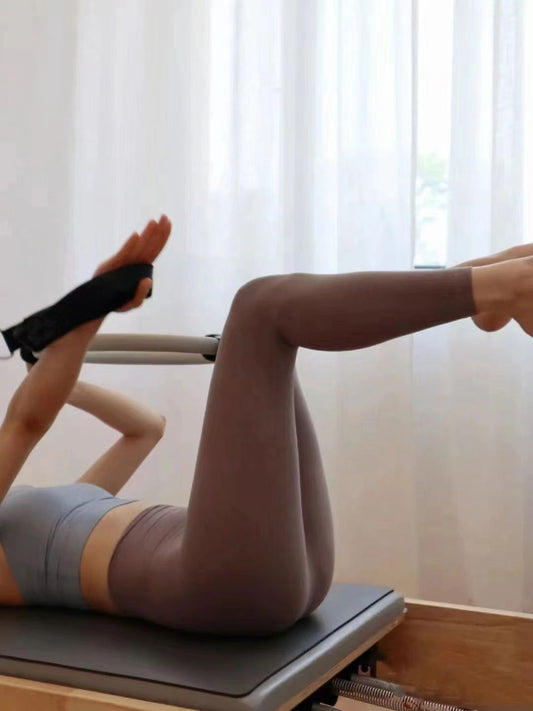 Does Pilates help lose love handles? Does Pilates help with belly fat?